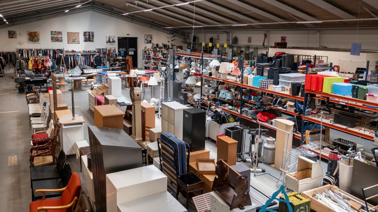 Genbrugsbutikken på Tietgensvej.